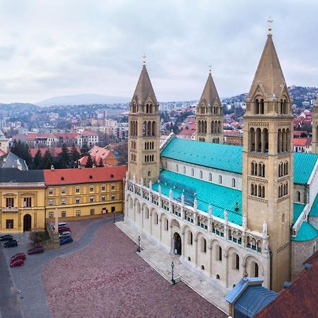 Casa Victoria Lejlighed Pécs Eksteriør billede