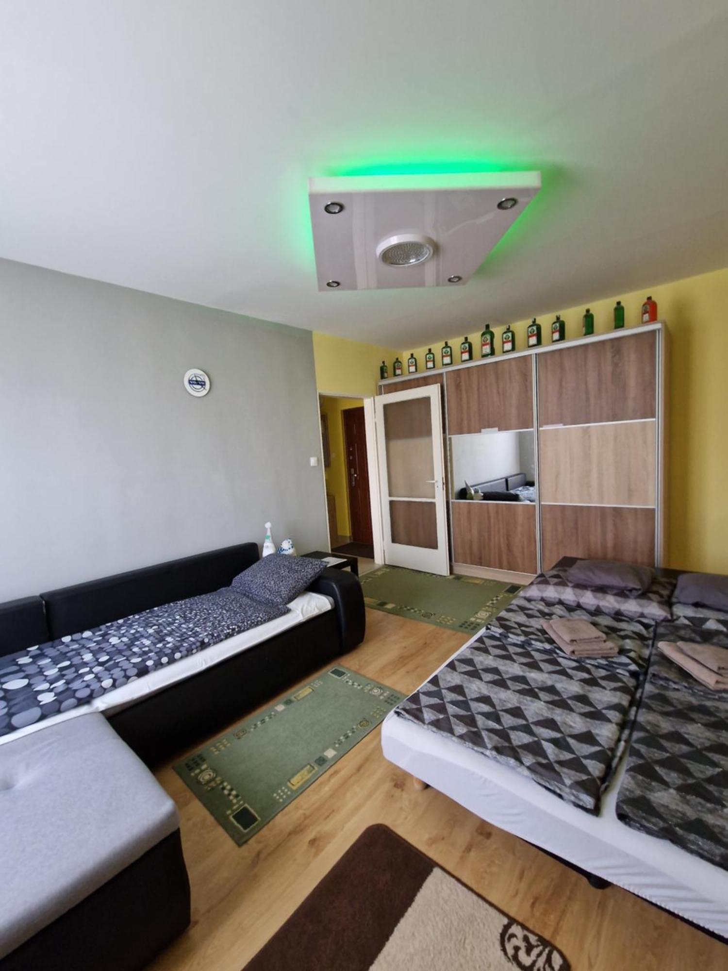 Casa Victoria Lejlighed Pécs Eksteriør billede